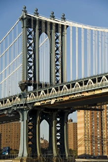 Vertical Cityscape Photography Drucke: Manhattan Bridge