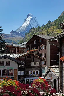 Drucke von Berg Matterhorn in der Gemeinde Zermatt im Kanton Wallis (Schweiz), Schweizer Alpen und Europa Schweiz Drucke: Matterhorn in der Schweiz im Kanton Wallis am Alpenrücken gehört zu den vier großen Alpengipfeln