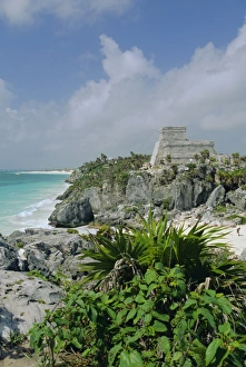 Yucatan Peninsula Ruins Drucke: Mayan archaeological site