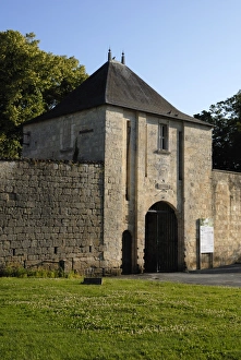 European Medieval Landmarks Drucke: Medieval gateway