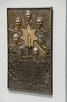 Virginia Travel Destinations Drucke: Memorial to the crew of the Space Shuttle Challenger