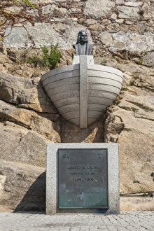 Christopher Columbus Memorial Drucke: The memorial monument of Christopher Columbus, Calvi, Balagne Region, northwest Corsica