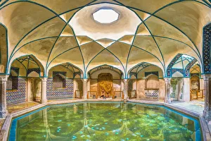 Iranian Cultural Heritage Sites Drucke: Meydan-e Gandj-e Ali Khan Square, Gandj-e Ali Khan Hammam now an ethnological museum with