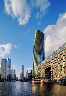 London Skyline Photos Drucke: Millwall Inner Dock and Arena Tower, Isle of Dogs, London, England, United Kingdom, Europe