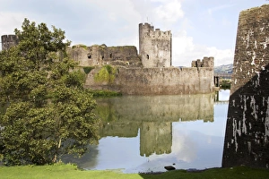 13th Century Castle Drucke: Moat and main gatehouse