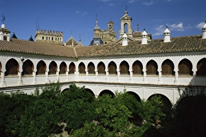 European Monastery Drucke: Monastery and parador