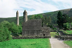 European Monastery Architecture Drucke: Monastic gateway
