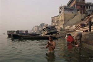 River Ganges India Drucke: Morning ablutions