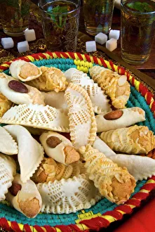 Drucke von Marokkanische Biskuit und Minze Tee aus Marokko in Nordafrika im afrikanischen Teil des Kontinents Bilder Datiert 2011 Februar: Marokkanische Biscuits und Minze Tee aus Marokko in Nordafrika im afrikanischen Teil des Kontinents