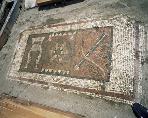 Colorful Mosaic Art Drucke: Mosaic representing the lyre