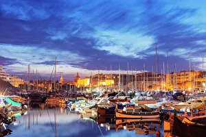 Drucke von Hafen von Msida Creek, Valletta, Malta im Mittelmeer in Europa Malta Drucke: Hafen der Msida Creek, Valletta, Malta im Mittelmeer in Europa