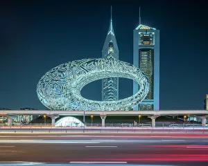 Sheikh Zayed Road Skyscrapers Drucke: Museum of the Future, Sheikh Zayed Road