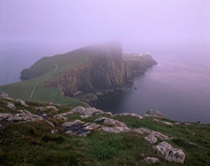 Great Britain Nature Images Drucke: Neist Point lighthouse