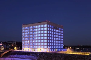 Traditional German Building Design Drucke: New Library at Mailander Platz square