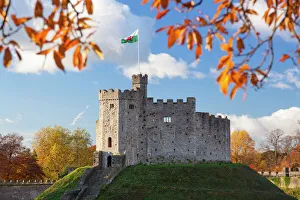 Drucke von Norman Keep ist das Schloss von Cardiff im Stadtteil Llandaff in der Hauptstadt des walisischen Landes Süd-Glamorgan Drucke: Norman Keep im Cardiff Castle in Cardiff (Wales), Vereinigtes Königreich Europas