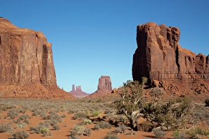 Monument Valley Rock Formations Drucke: North Window, Elephant Butte on left