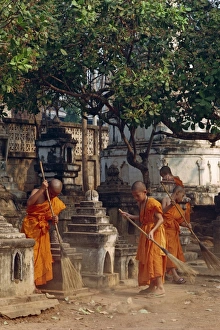Buddhist Monks In Thailand Drucke: Novice monks