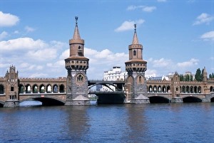 Germany Cityscapes Drucke: Oberbaum Bridge and river Spree