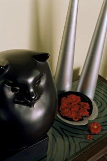 New Delhi Architecture Drucke: Detail of objects in the contemporary home of a wealthy