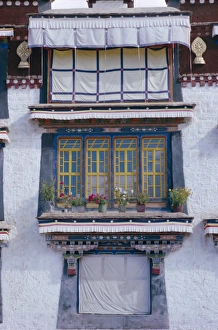 China Asia Travel Drucke: Occupied part of Drepung lamasery (monastery), Tibet, China, Asia
