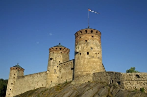 Historic Places In Europe Drucke: Olavinlinna Castle, founded in 1475, at Savonlinna, Finland, Scandinavia, Europe