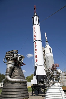 Drucke von Alter Raketen auf der Ausstellung im Johnson-Space-Zentrum in Houston, Texas (USA), Nordamerika Texas Drucke: Alte Raketen auf der Ausstellung im Johnson Space Center in Houston