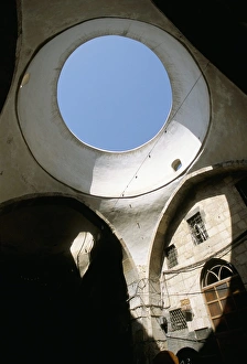 Middle East Architecture Photos Drucke: Old travellers rest stop