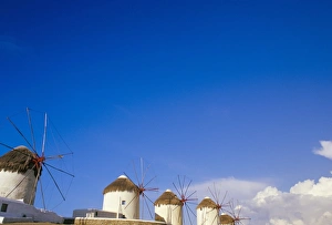 Windmills In Europe Drucke: Old windmills