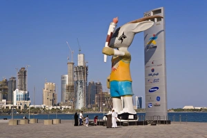 Middle East Tourism Drucke: Ory the Oryx on the Doha Corniche