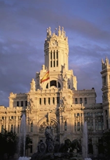 Mediterranean Heritage Site Drucke: Palacio de Comunicaciones at sunset