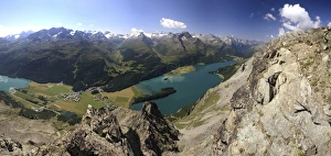 Graubunden Canton Scenic Views Drucke: Panoramic view of lakes, St. Moritz, Engadine, Canton of Graubunden, Switzerland, Europe