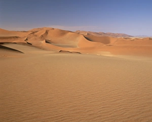 Sossusvlei Namibia Drucke: Parabolic sand dune formations