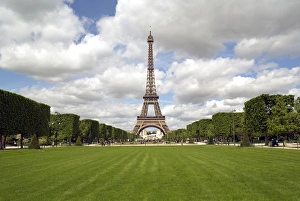 Eiffel Tower Photography Drucke: Parc du Champ de Mars, Eiffel Tower, Paris, France, Europe