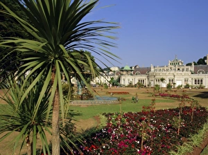 Devon England Tourism Drucke: Pavilion and gardens, Torquay, Devon, England, UK, Europe