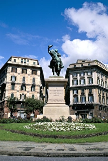 Mediterranean Europe Drucke: Piazza Corvetto
