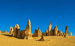 Pinakel formationen aus seltenem Kalkstein mit einer Alter von etwa 30.000 Jahren im Nambung-Nationalpark