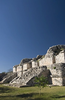 Central America Tourist Attraction Drucke: One platform with two structures called the Twins, Ek Balam, Yucatan, Mexico