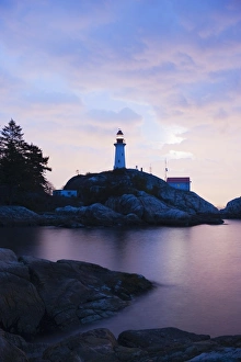 Bilder Datiert 8. April 2009: Felsenfels Lighthouse am Straat von Georgien in Vancouver im kanadischen Britisch-Kolumbien