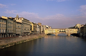 Florence Italy Travel Guide Drucke: Ponte Vecchio over the Arno River