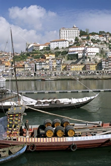 European Harbor Drucke: Port barges on Douro River