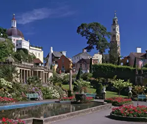 Wales Drucke: Das Portmeirion Dorf wurde zwischen 1925 und 1972 von Sir Clough Williams-Ellis geschaffen