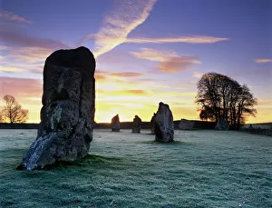 Prähistorischer Steinkreis im Frost bei Avebury Weltkulturerbe von der UNESCO Wiltshire England Vereinigtes Königreich Europa