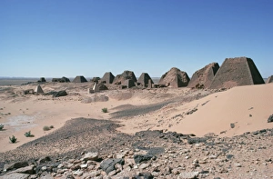 Meroe Pyramids Drucke: Pyramids, Meroe
