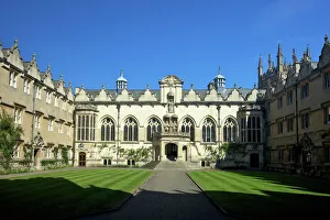Drucke von Vorderer Quadratbau einschließlich Halle und Kapelle. Oriel-Kolleg. Universität von Oxford in der Stadt Oxenford im englischen Landkreis Oxonshires im Vereinigten Königreich Europas Oxfordshire Drucke: Vorderer Quadratgebäude einschließlich Halle und Kapelle