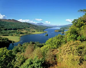 Drucke von Königliche Aussicht über den Loch Tummel. Bekannter Ausblick in der Nähe von Pitlochry im Raume Perth und Kinross in Zentral-Scotland. Schottland. Vereinigtes Königreich Europas See Drucke: Königliche Aussicht