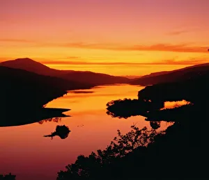 European Landscape Photography Drucke: Queens view at sunset