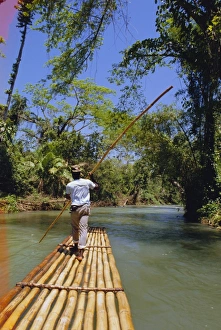 Drucke von Raftei auf dem Martha-Brae-Fluss in Jamaika im Karibischen Meer und den Indien Jamaika Drucke: Rudern auf der Martha-Brae-Fluss