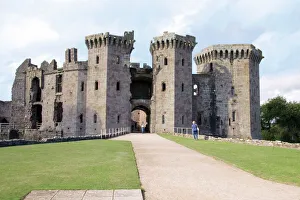 Historic Castles In Europe Drucke: Raglan Castle