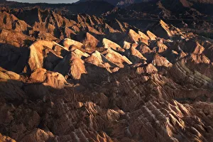 Colorful Mountain Range Drucke: Rainbow mountains of Danxia at sunrise, Gansu, China, Asia