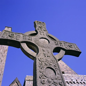 Blue Sky Outdoor Photography Drucke: Replica of St Johns Cross